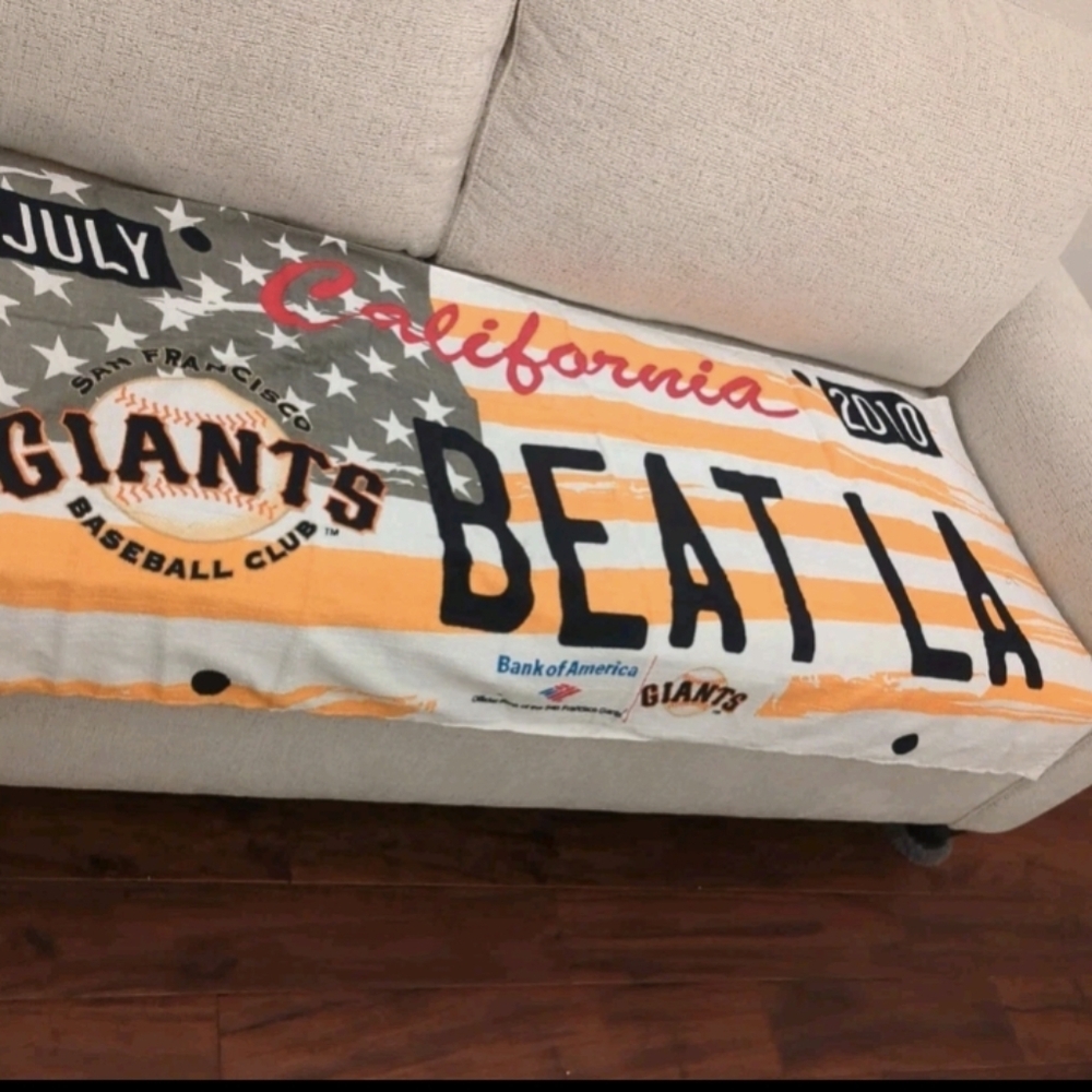 San Francisco Giants Baseball "Beat LA" Beach Towel 2010